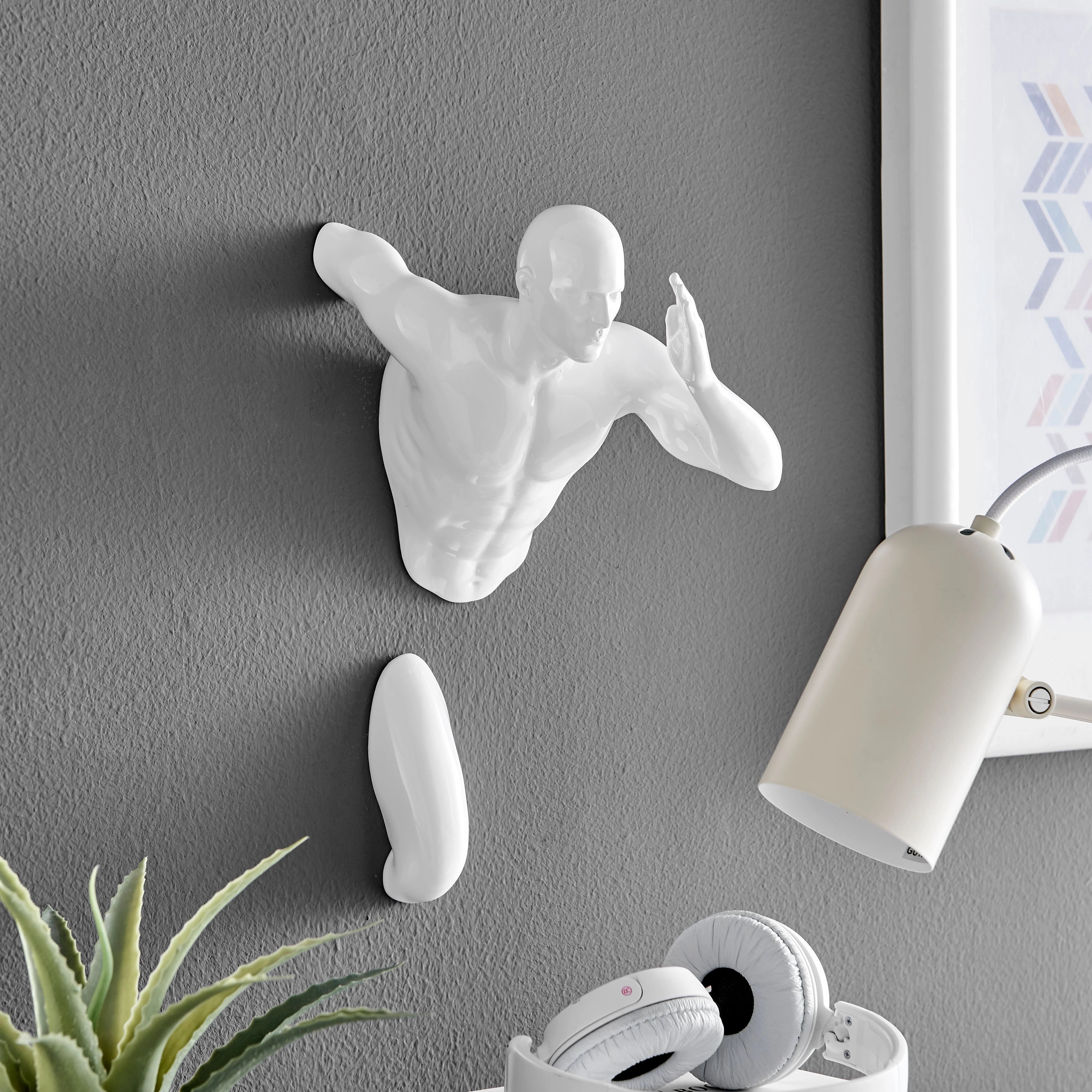 RUNNER MAN WALL DECOR - Euro Living Furniture
