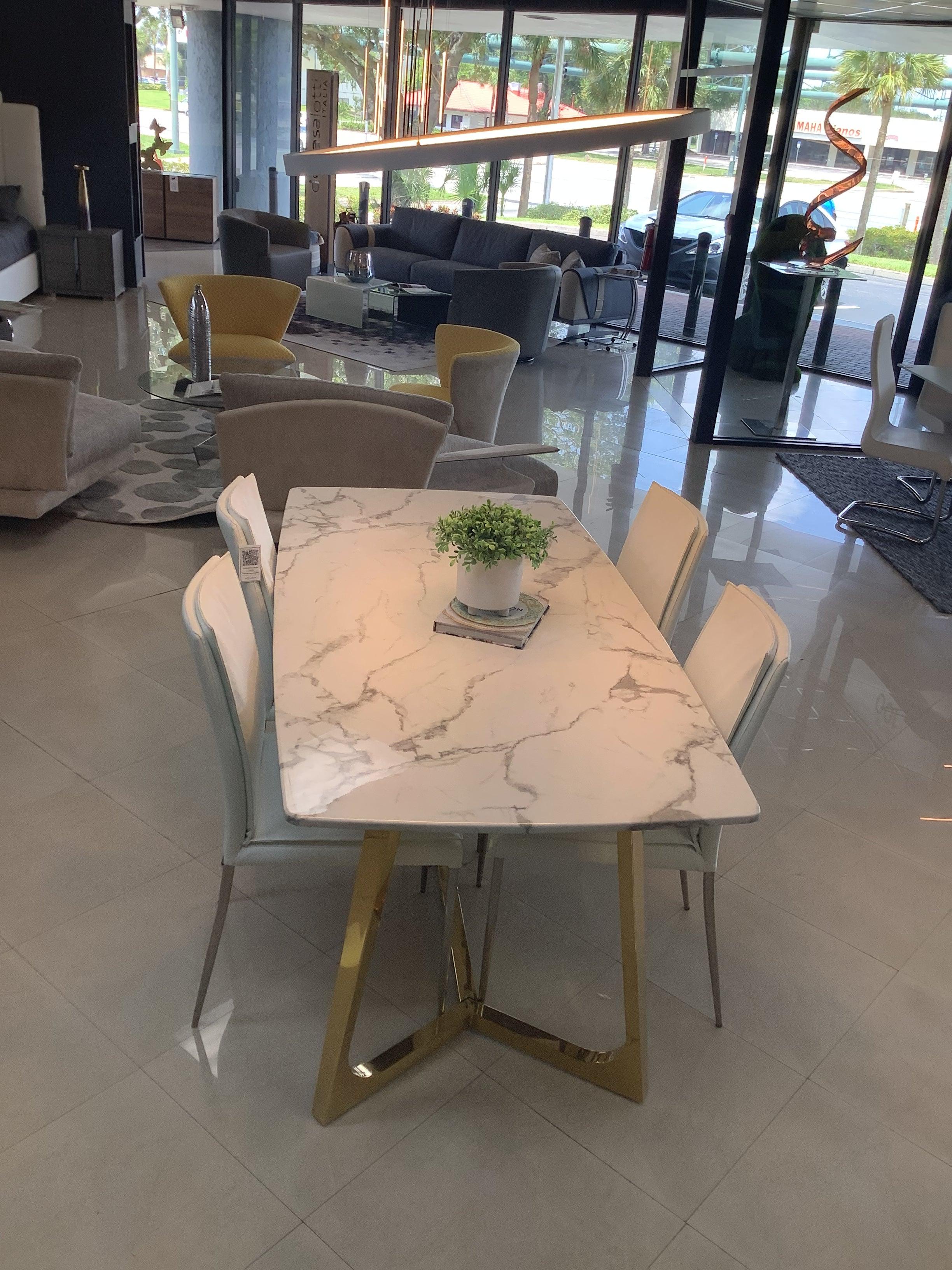 Sorella dining table - Euro Living Furniture