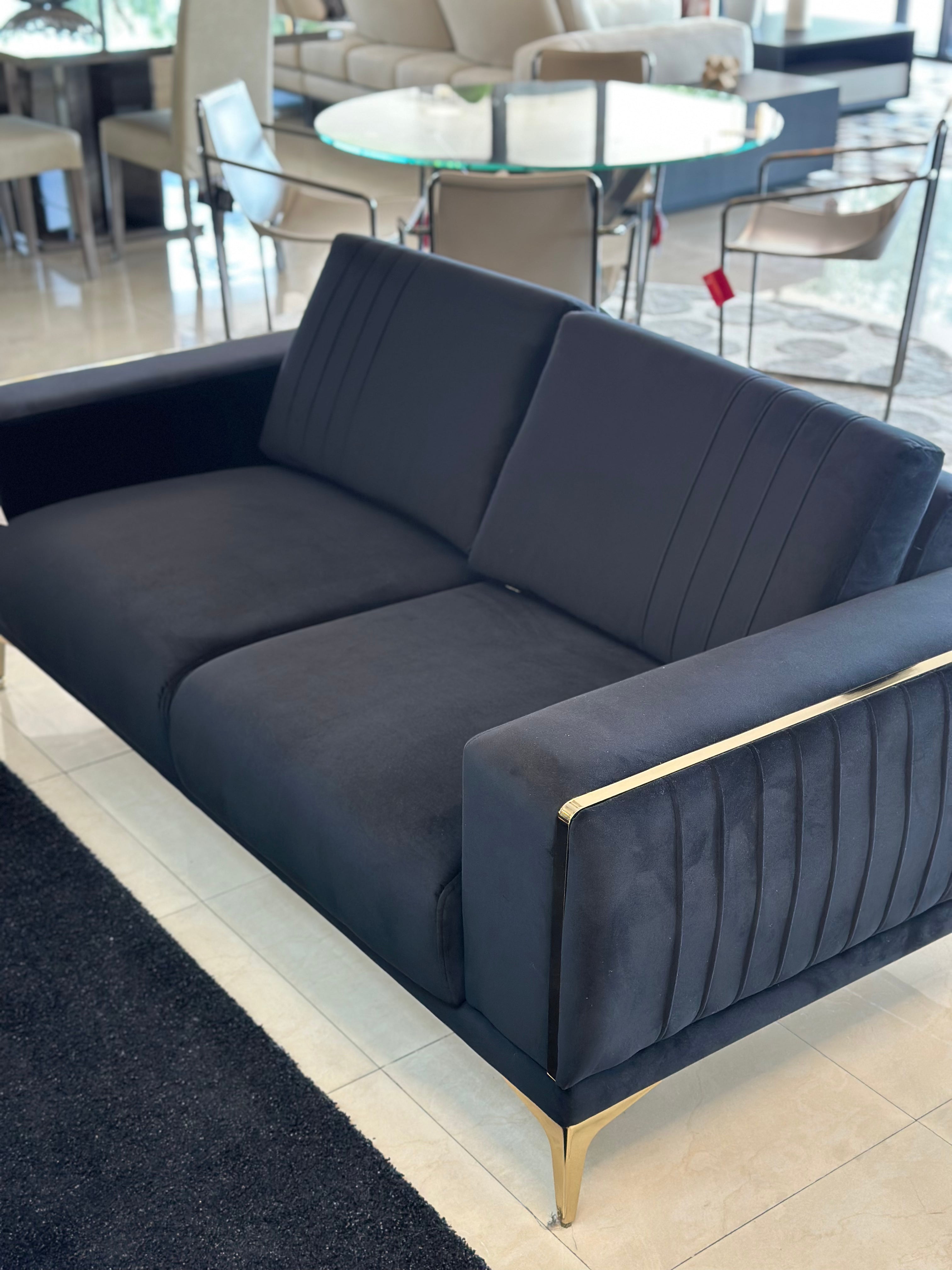 CUBANO SLEEPER LOVESEAT - Euro Living Furniture