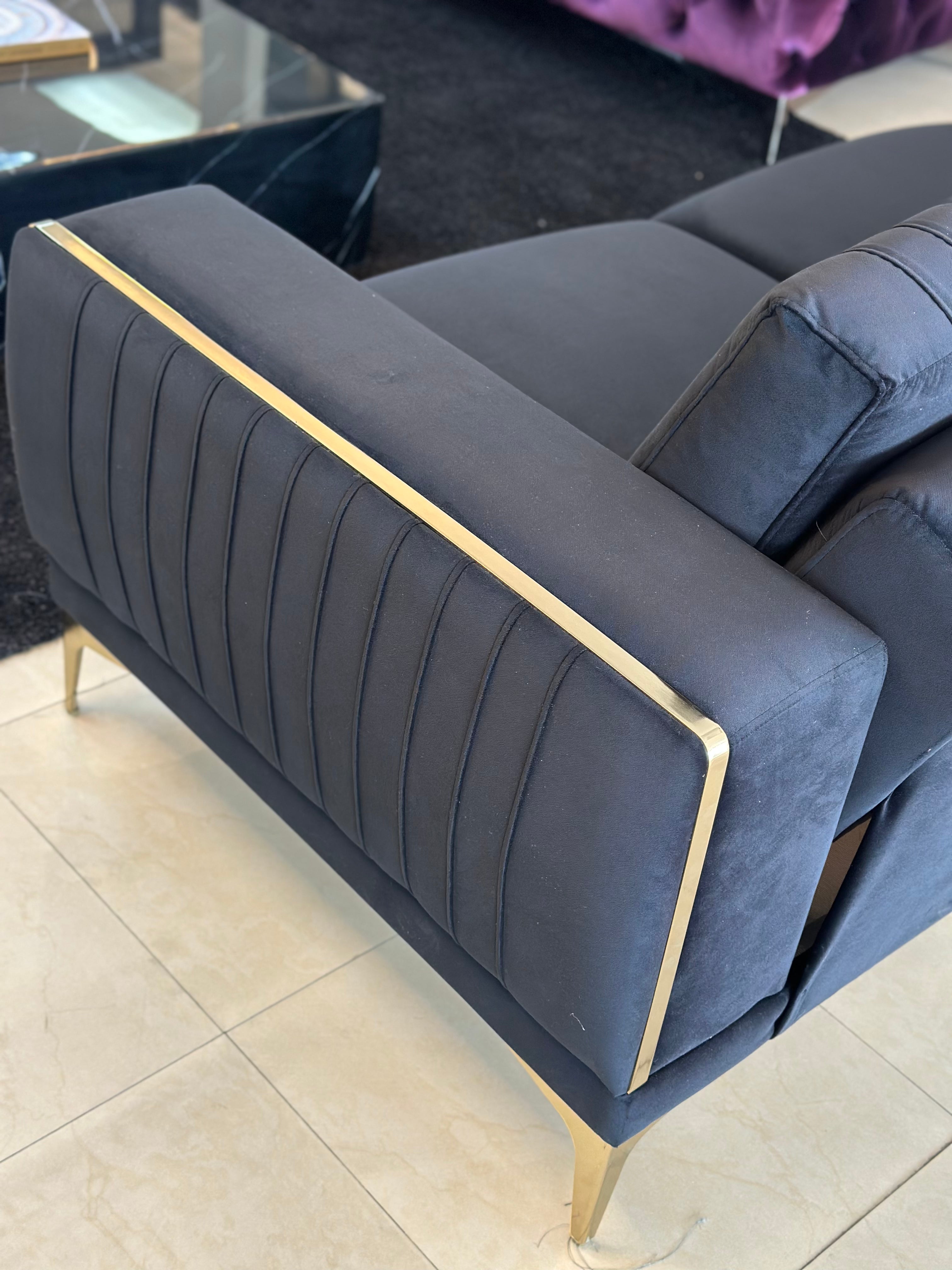 CUBANO SLEEPER LOVESEAT - Euro Living Furniture