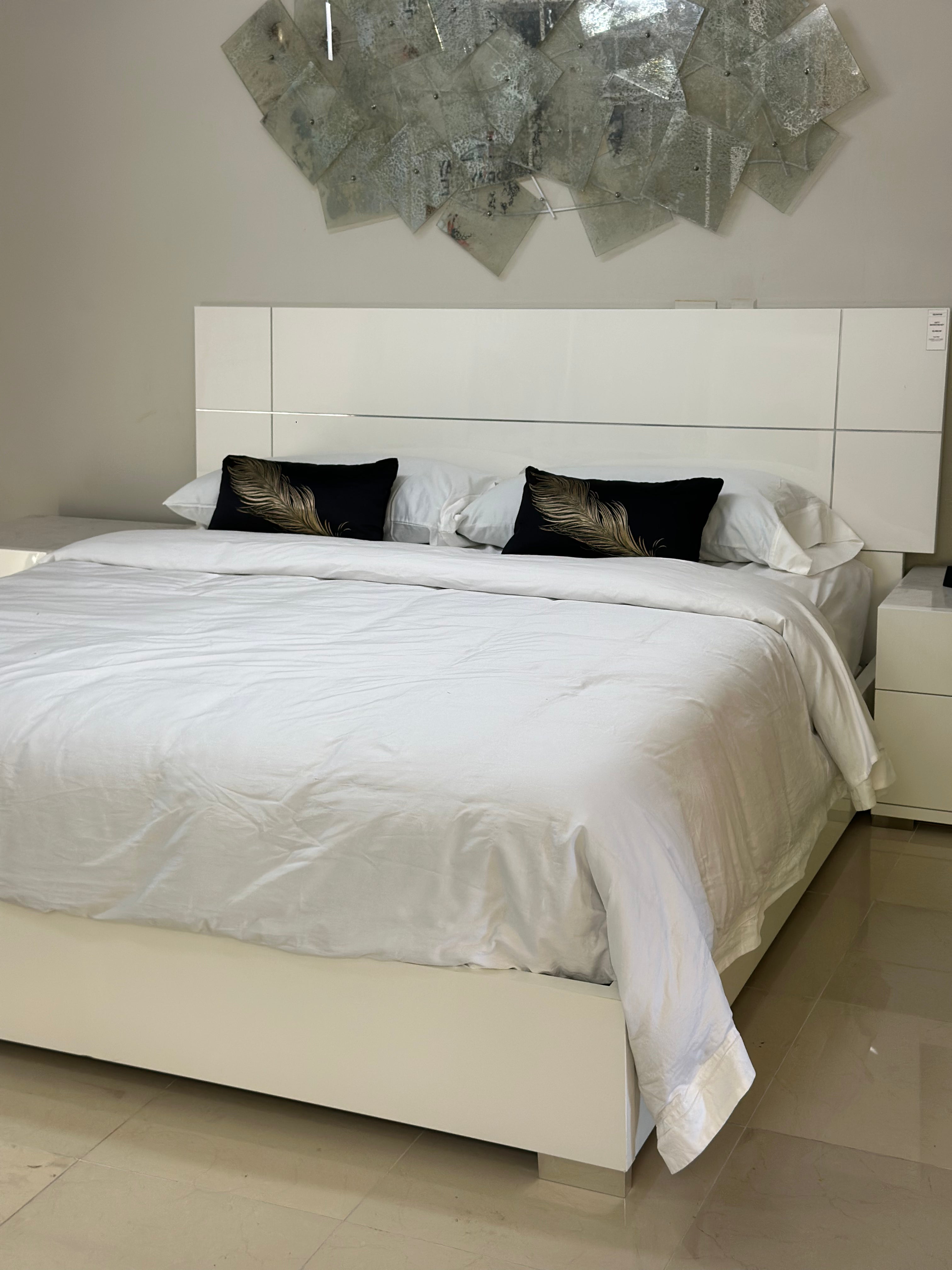 ASTY KING BED - Euro Living Furniture