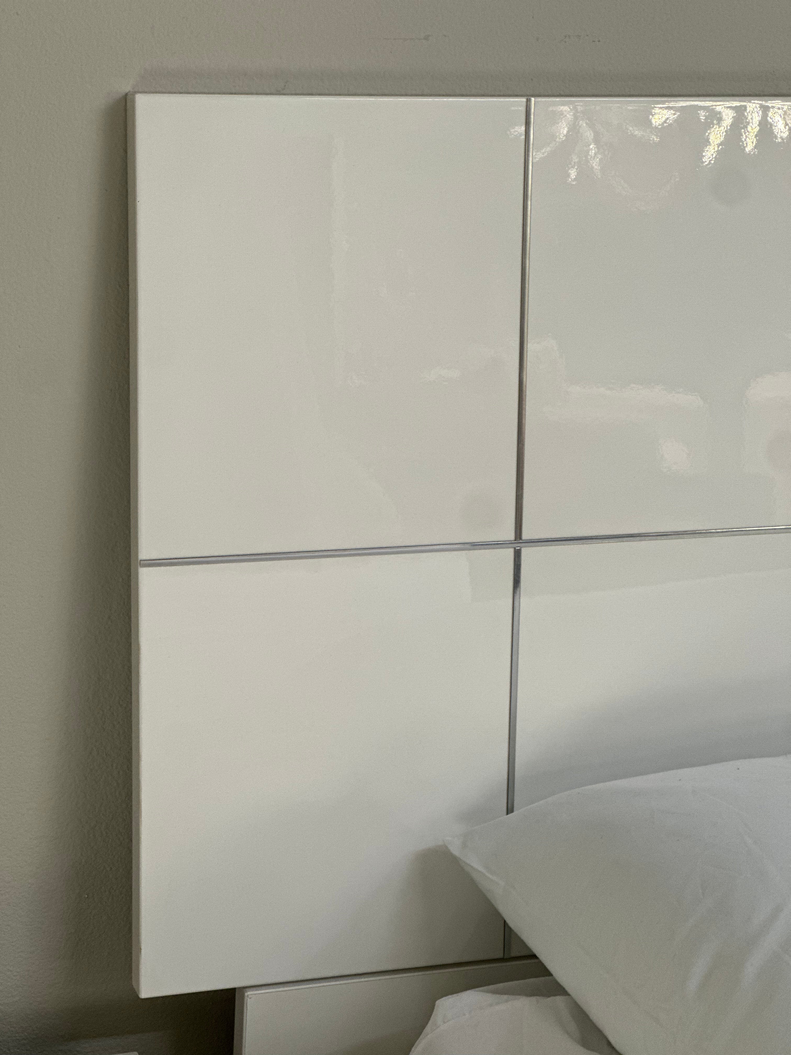 ASTY KING BED - Euro Living Furniture