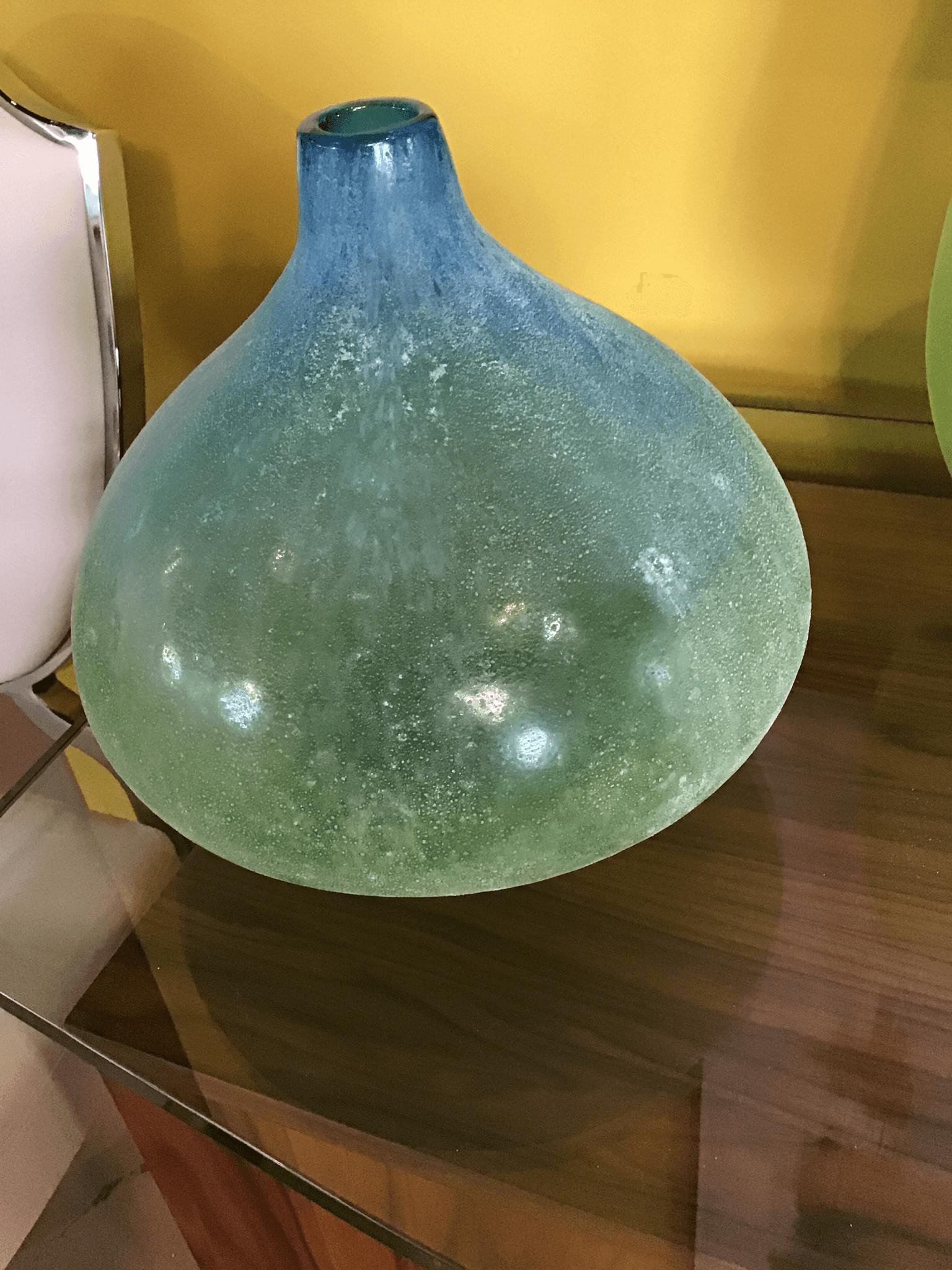 Viz Fat vase - Euro Living Furniture