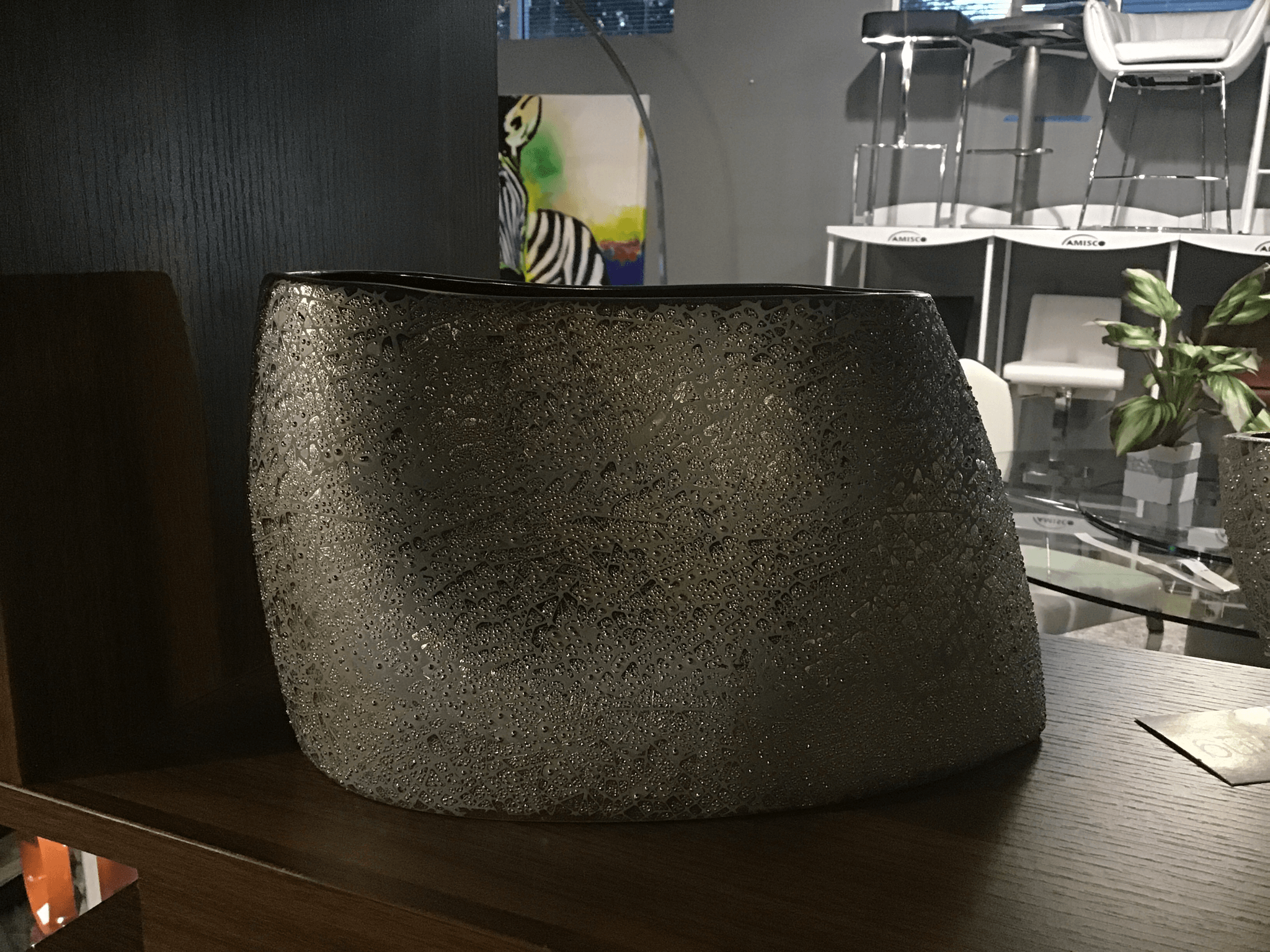 Large shimmer bowl - Euro Living Furniture