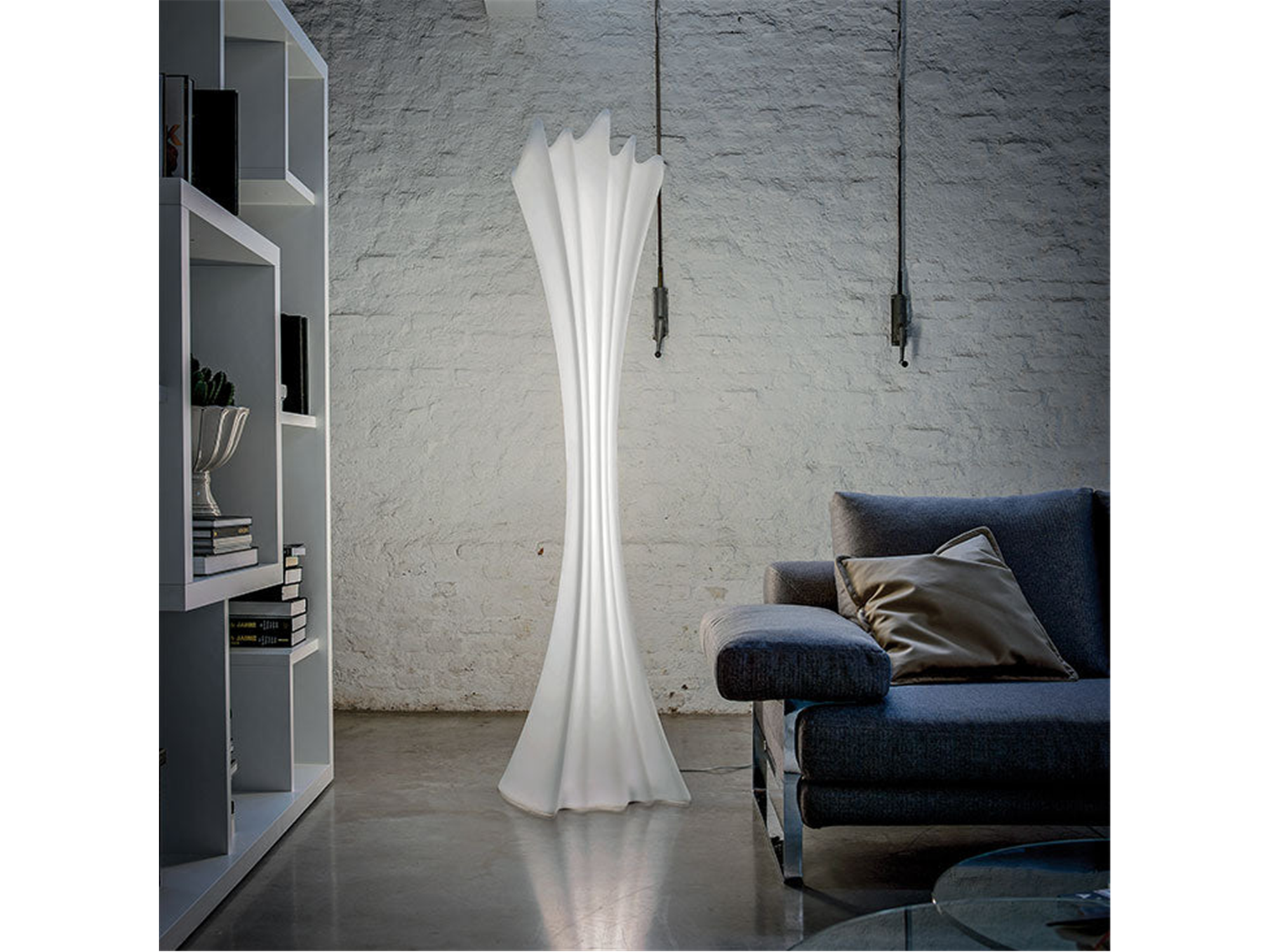 Sipario Light Floor Lamp - Euro Living Furniture