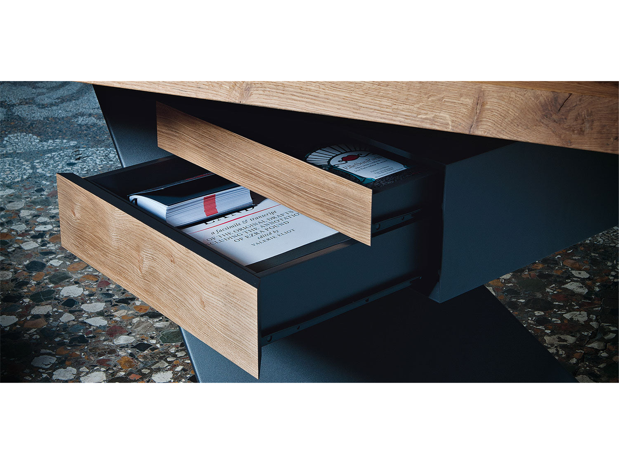 Nasdaq Desk - Euro Living Furniture