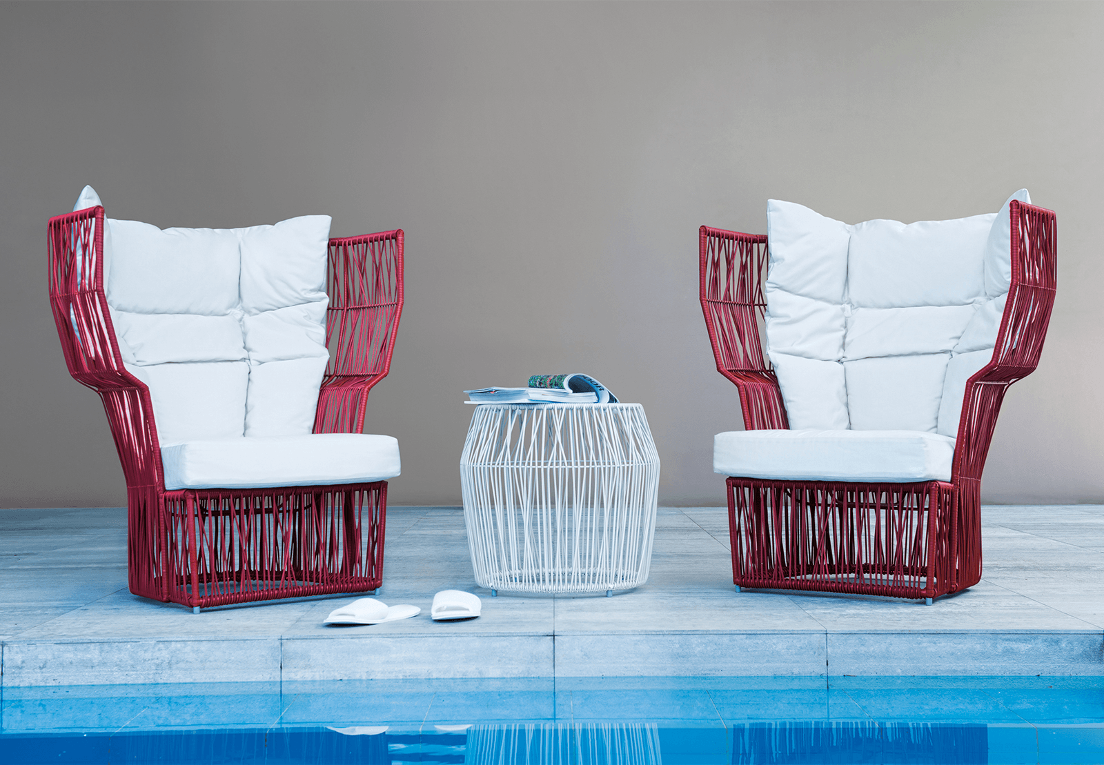 CALYX END TABLE - Euro Living Furniture