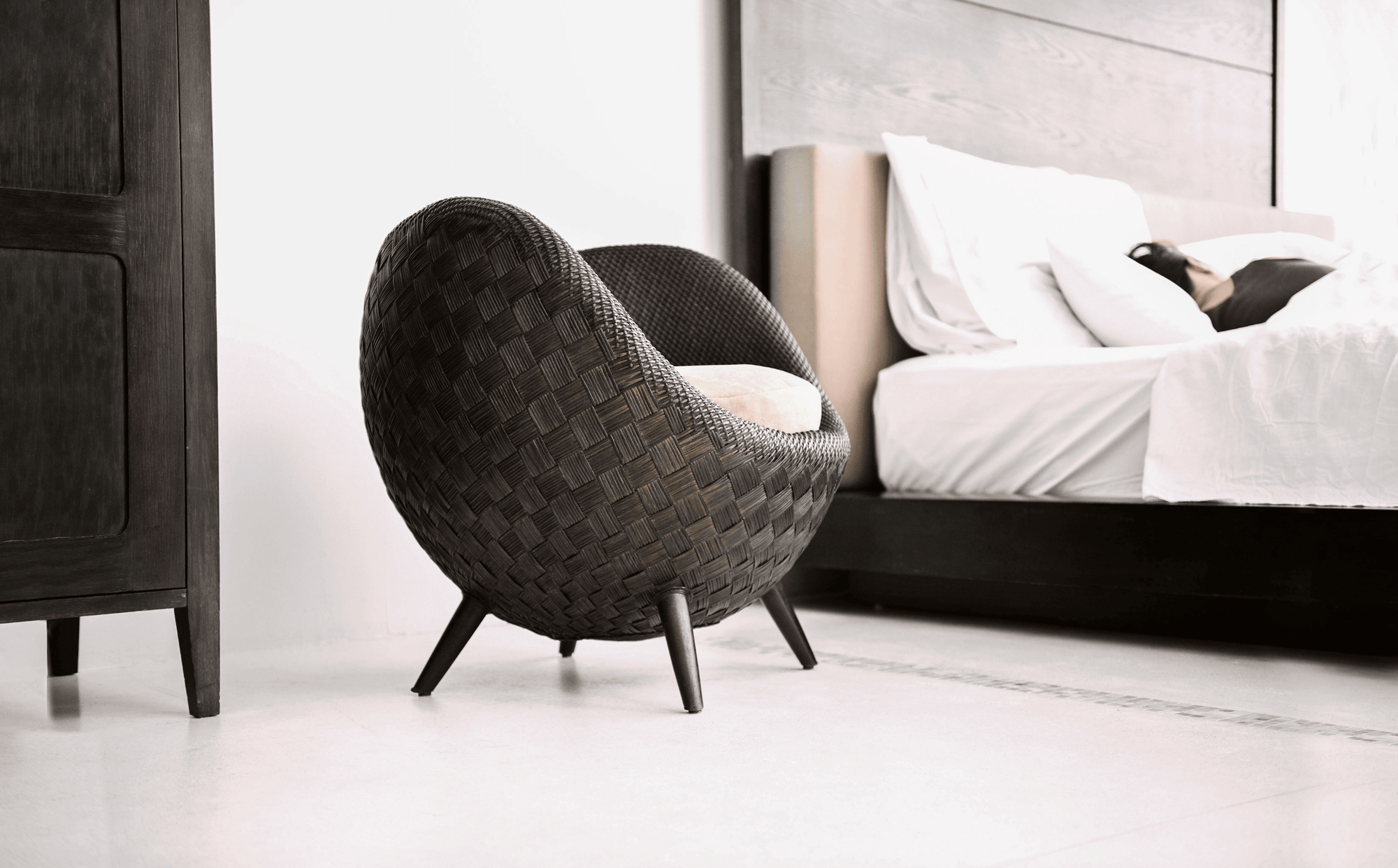 LA LUNA EASY ARMCHAIR Euro Living Furniture