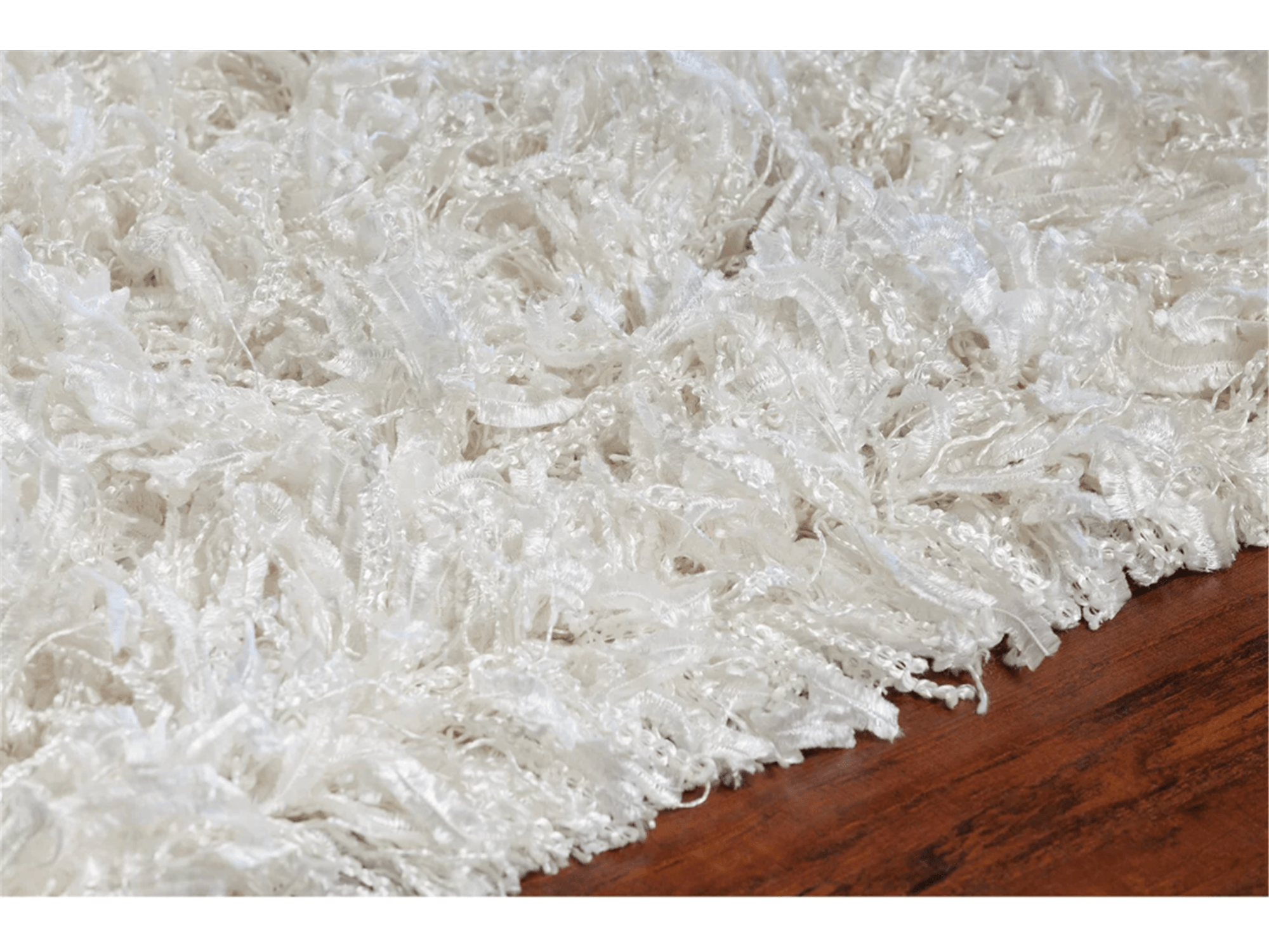Layli Shag Rug White - Euro Living Furniture