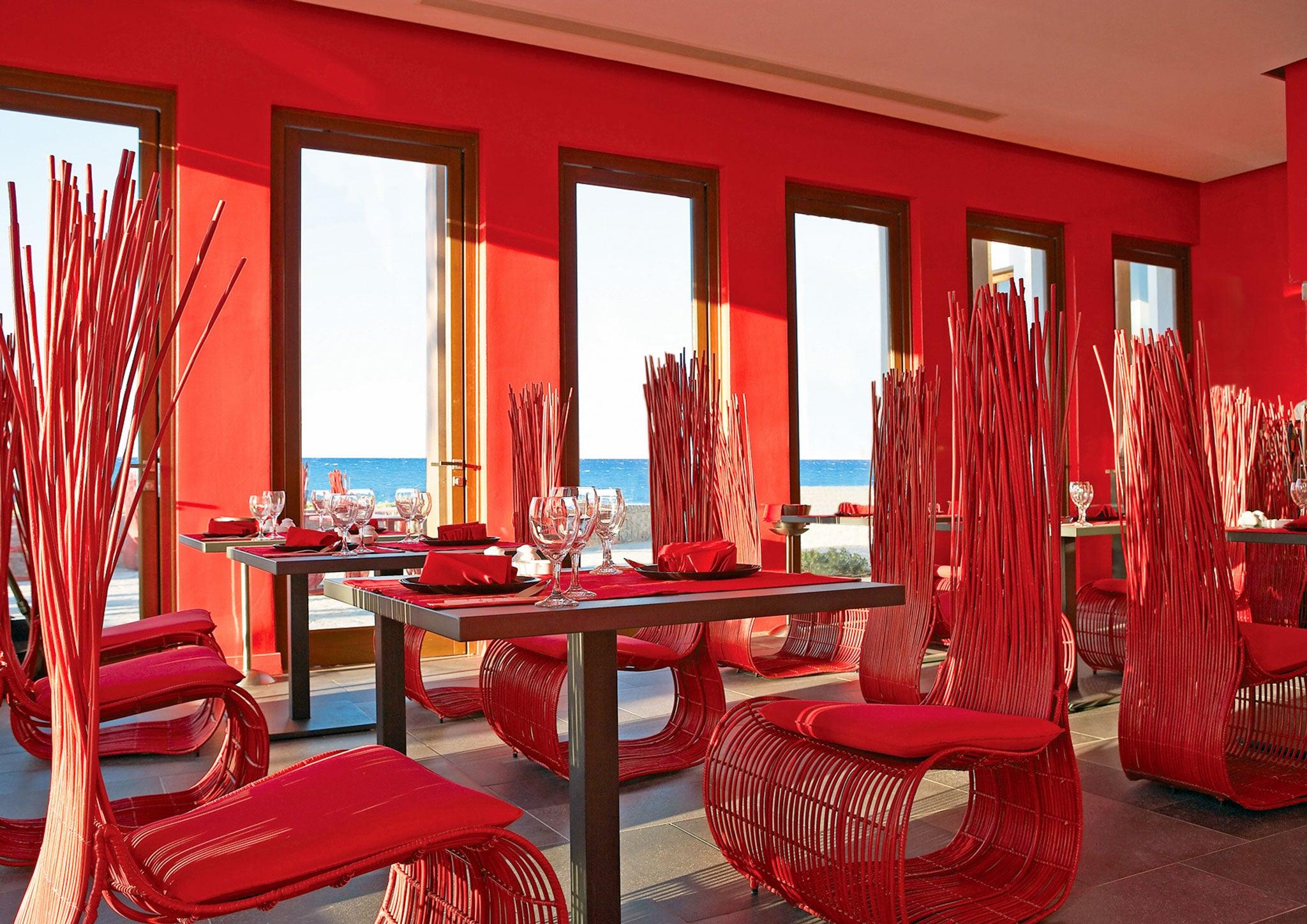 YODA EASY CHAIR - Euro Living Furniture