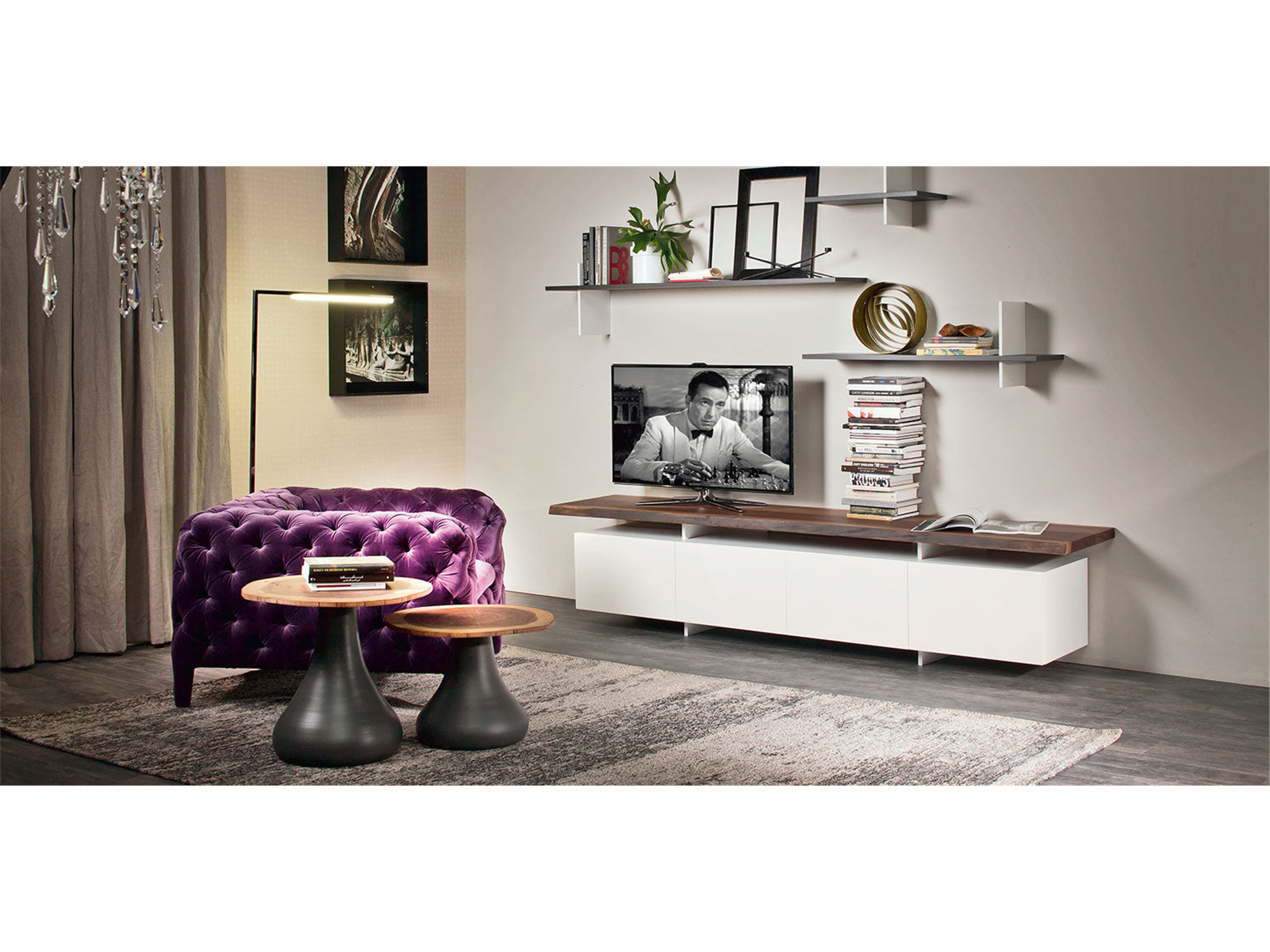 Seneca Tv Stand - Euro Living Furniture