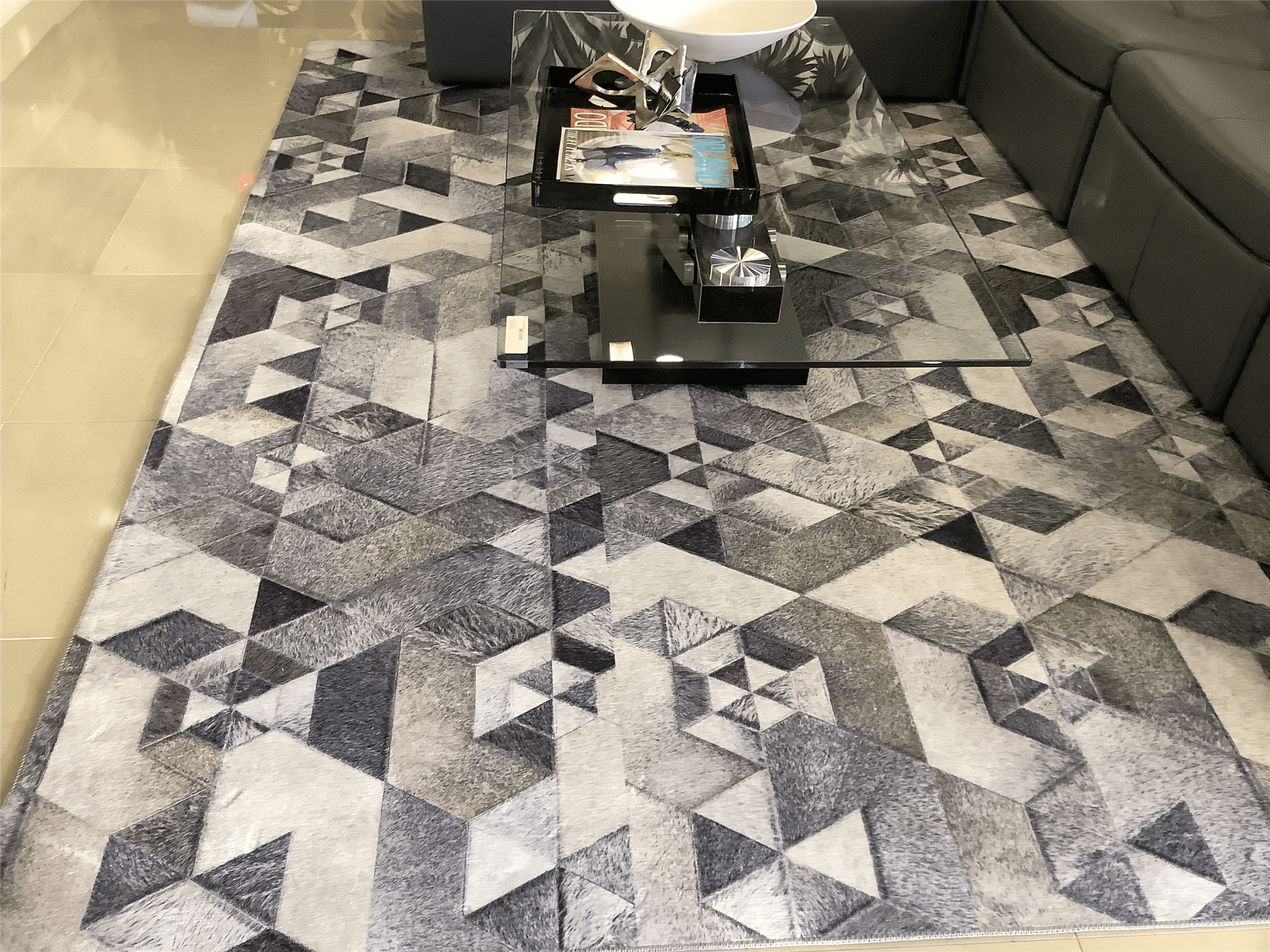 MAD 03- MADDOX RUG - Euro Living Furniture