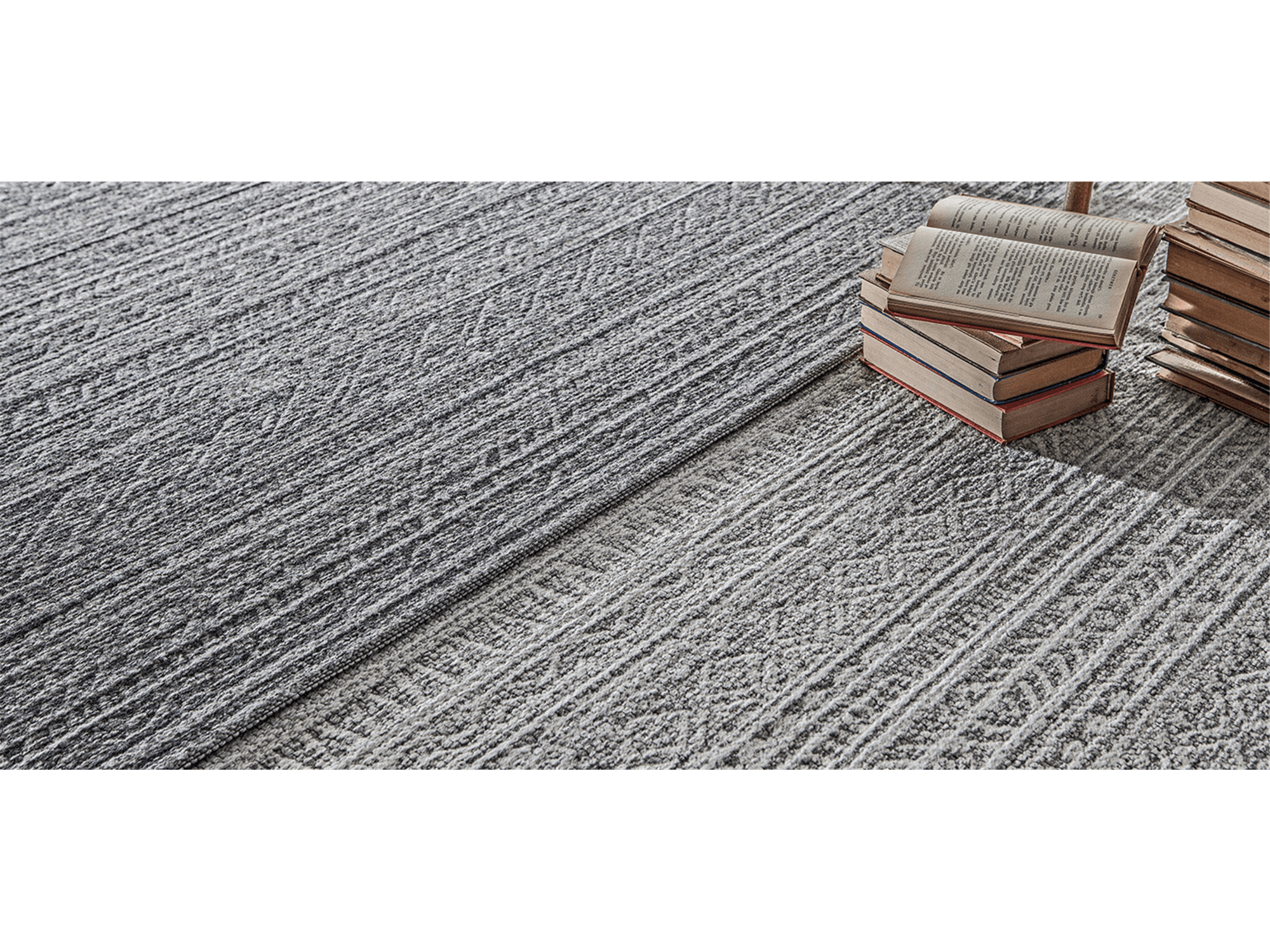 Pearl Rug - Euro Living Furniture